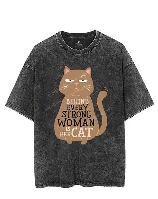 BEHIND EVERY STRONG WOMEN IS HER CAT VINTAGE GYM SHIRT