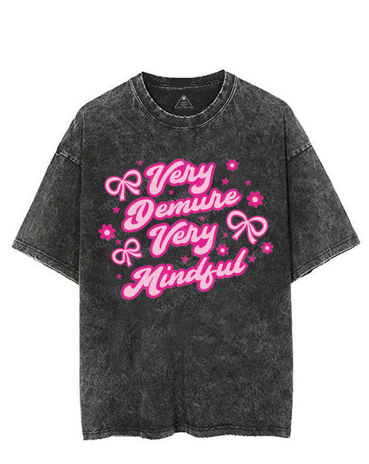 VERY DEMURE VERY MINDFUL VINTAGE GYM SHIRT